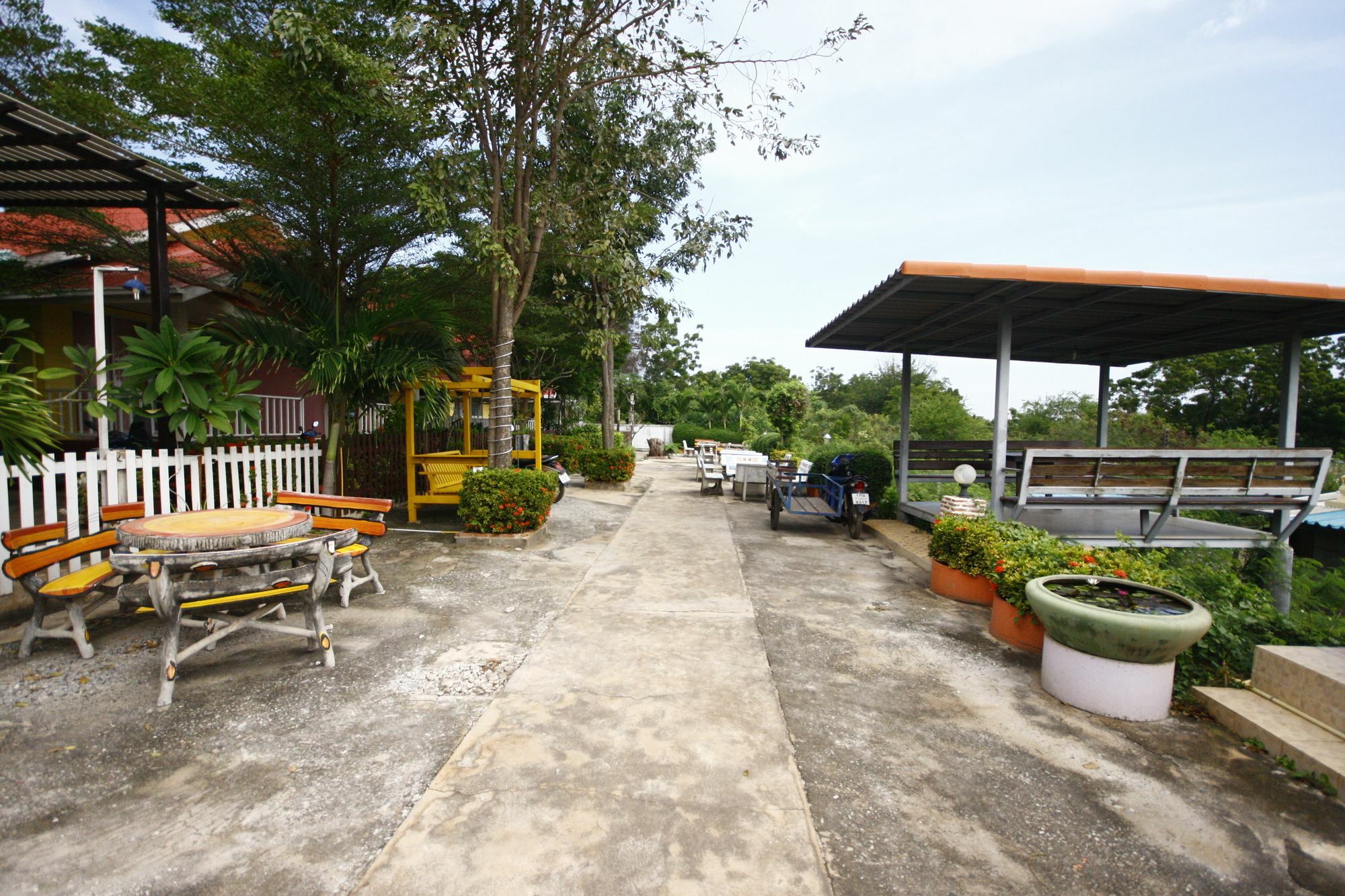 Insook Ko Larn Resort المظهر الخارجي الصورة